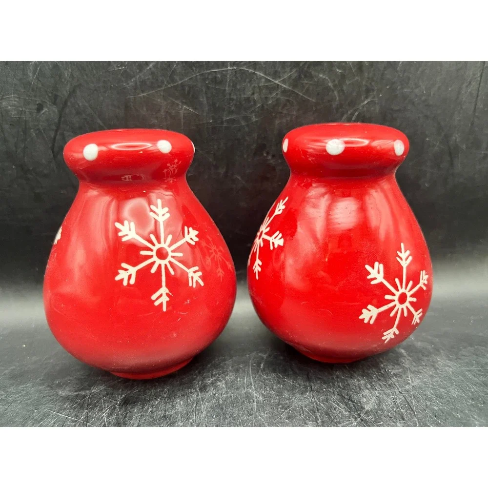Red White Christmas Holiday‎ Snowflake Salt & Pepper Shakers 3.25